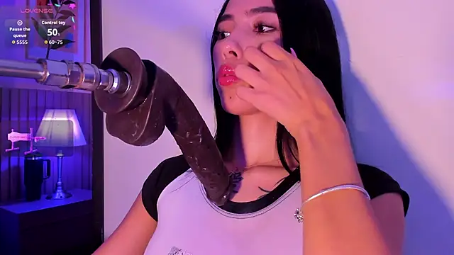 sexy_mich_18 现场XXX聊天