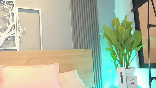 Elise-Leyton Adlı Modelin Web Kamerası Şovu