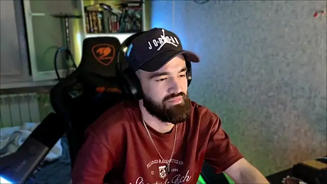 XXX chat uživo modela _Serious_Man