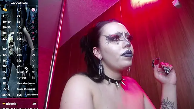 XXX chat uživo modela Belladonna_trix