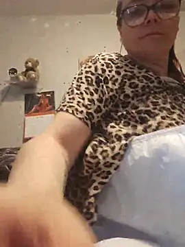 FelicityFreeze69's Webcam Show