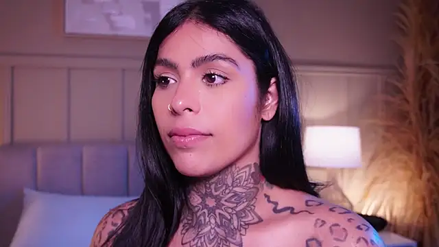 Chat XXX ao vivo de curvyliciousss