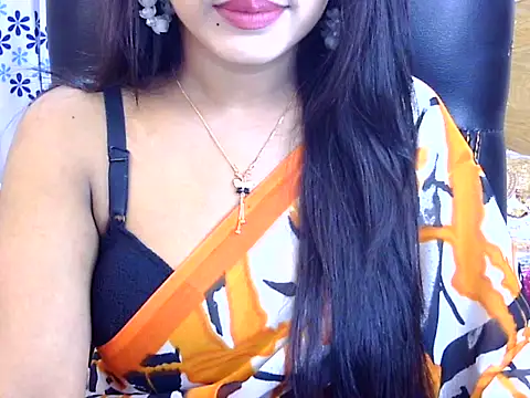 Noor_Zarin27 Adlı Modelin Canlı XXX Sohbeti