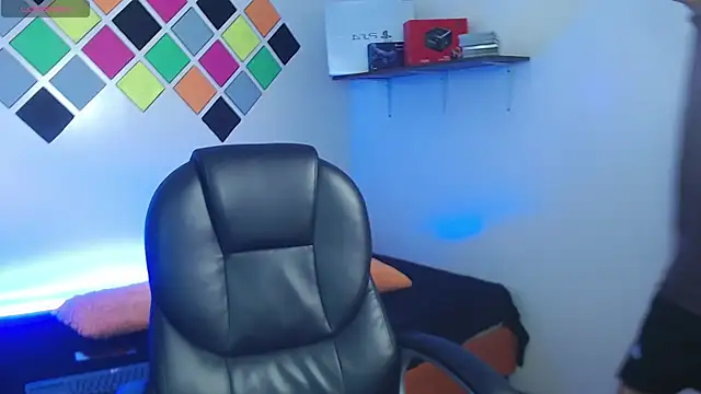 Chatroom XXX en direct de adan_tower