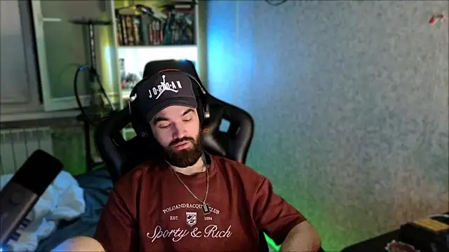 XXX chat uživo modela _Serious_Man