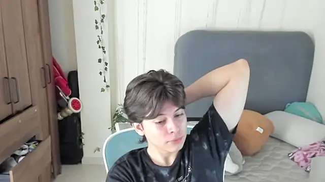 Felixzyn Adlı Modelin Canlı XXX Sohbeti