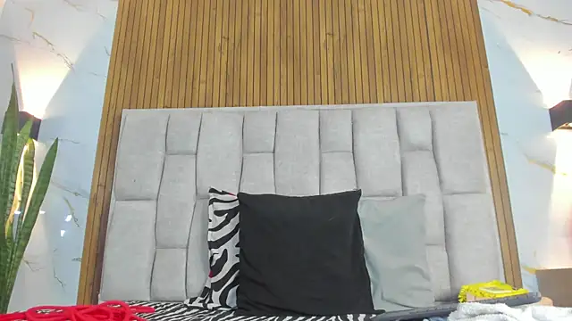 Chat XXX ao vivo de Ivy_grayy_