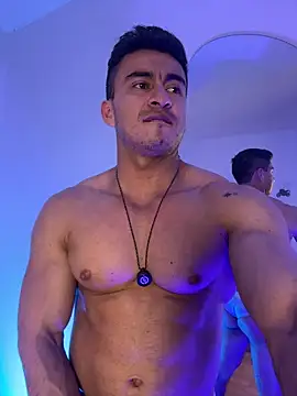 XXX chat uživo modela Chris_Clarck