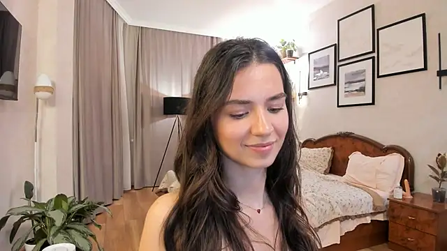NicoleLuv Adlı Modelin Canlı XXX Sohbeti
