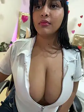 Fancyxlove Adlı Modelin Canlı XXX Sohbeti