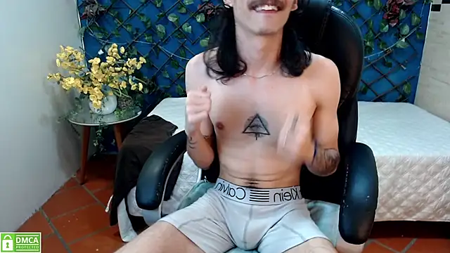 bigcock_robert Chat XXX in diretta