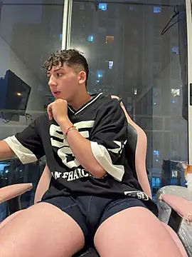 OLIVER_K live XXX chat