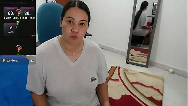 LAURA_Foxht Live XXX-chat