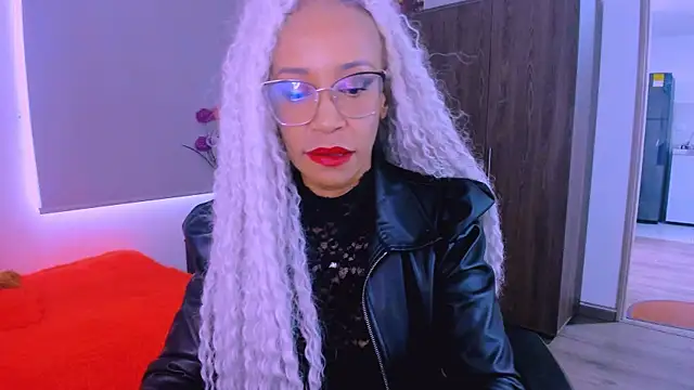 ScarlettMalbec's Live XXX Chat