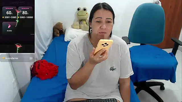 LAURA_Foxht's Live XXX Chat