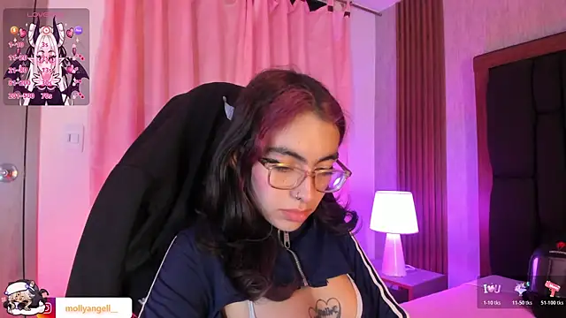 Chat +18 de Molly_A ao vivo