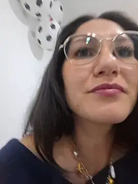 Chat +18 de Antonella_Saa ao vivo