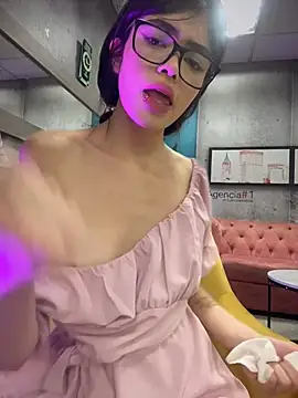 CuteLilAngelXXX – Live XXX-chat