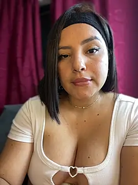 Chat XXX en directo de Mia_Bigtits
