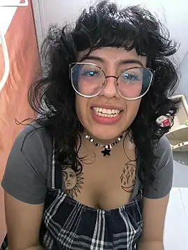 Fun_Everywhere's Live XXX Chat