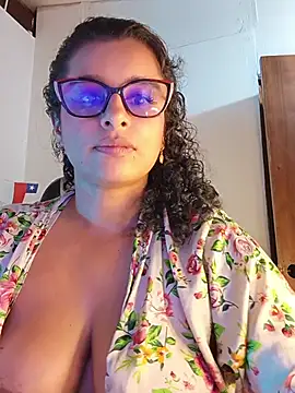 Chat +18 de Alizon_1 ao vivo
