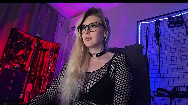 Liya_Liss Adlı Modelin Canlı XXX Sohbeti