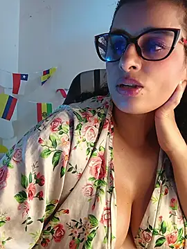 Alizon_1 live XXX chat