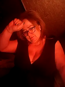 Iwenne: απευθείας συνομιλία ΧΧΧ