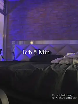 XXX chat u živo modela AlphaMasterXxx