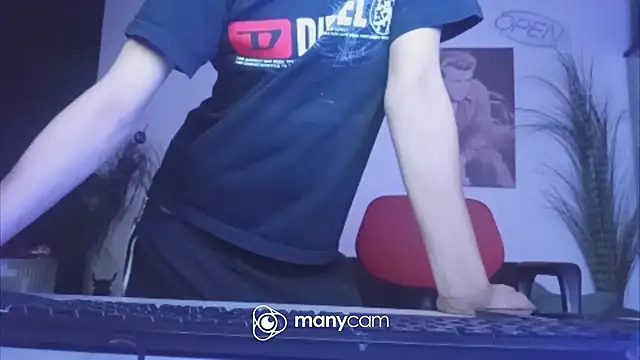 der_dino30 webcam show