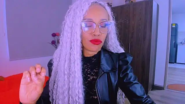 ScarlettMalbec's Live XXX Chat