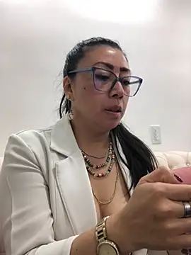 FranciscaVera 라이브 XXX 채팅