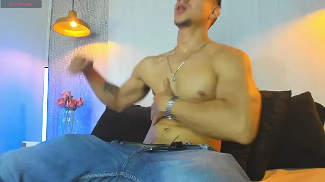 Jamexxx1_ Chat XXX in diretta