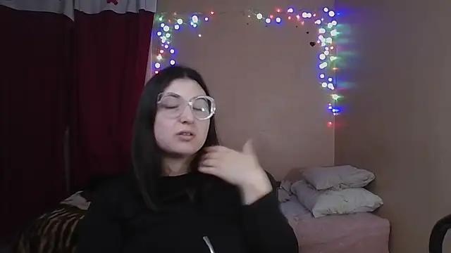 imsohornydacom Chat XXX in diretta