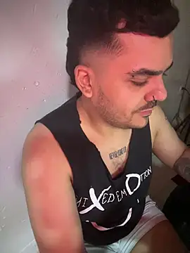 LatinBearXn Webbikameraesitys