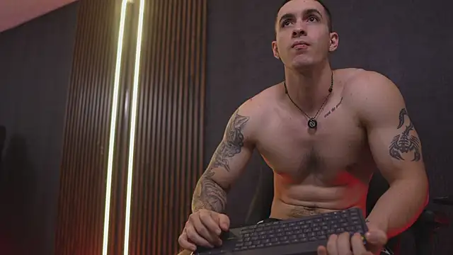 XXX chat uživo modela JacksonOlsenn