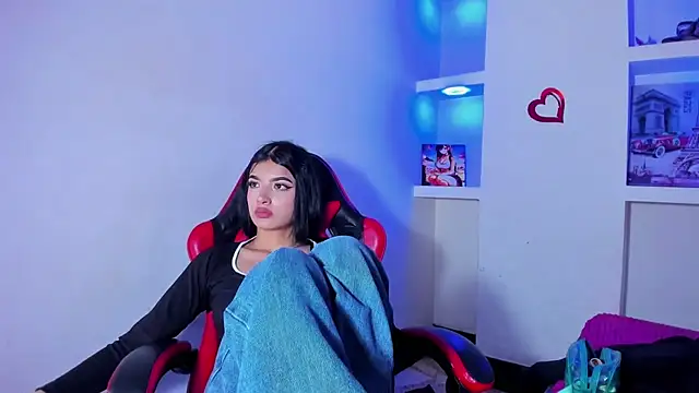 Chatroom XXX en direct de honeyluxe_
