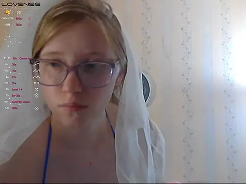 LustfulSarah's Live XXX Chat
