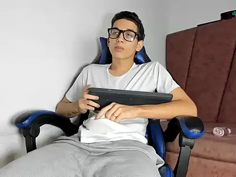 Steel_jheder – Naživo XXX chat