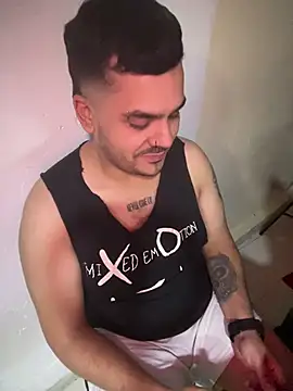 LatinBearX: απευθείας συνομιλία ΧΧΧ