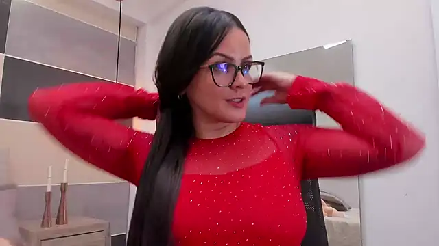 Chat +18 de Zara_Jackson ao vivo