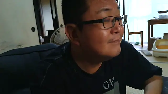 Chat XXX en directo de Tkousuke