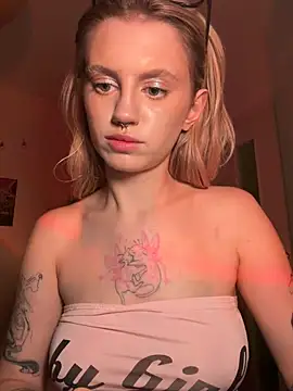 blondiedoll – Live XXX-chat