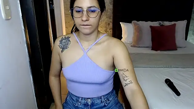 Chat +18 de isa_cruzx ao vivo