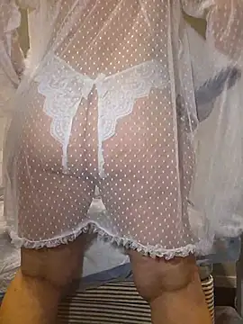 CurvyTurkishAsena_xx: онлайн-секс-чат