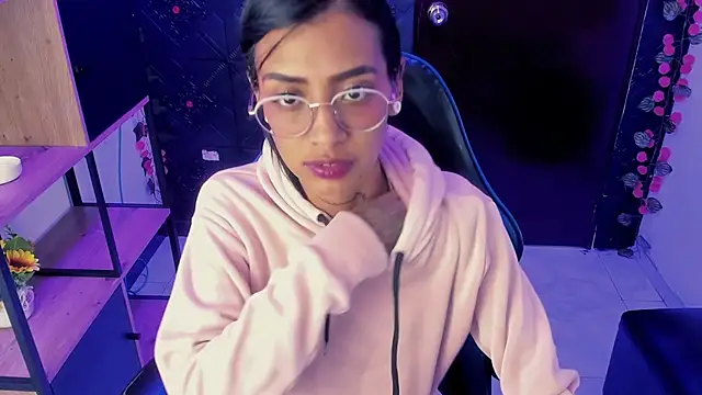 KarlaSlutSkinny__'s Live XXX Chat