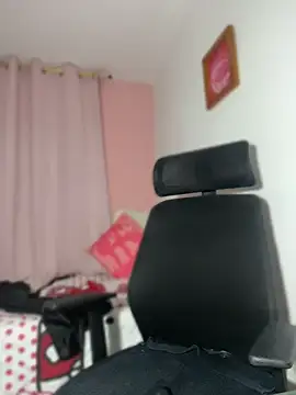 Chat +18 de Melody_Fox26 ao vivo