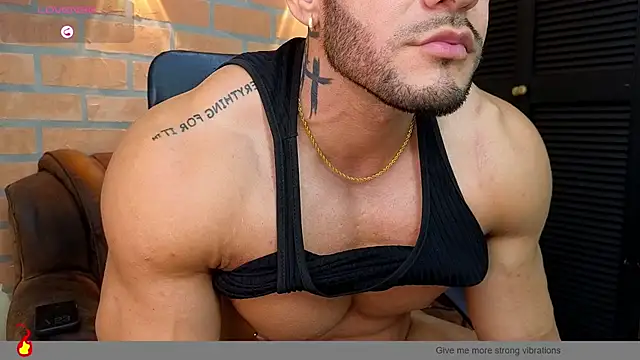 Živý XXX chat zac_levis_