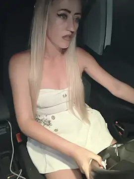 LaraLanee Chat XXX live