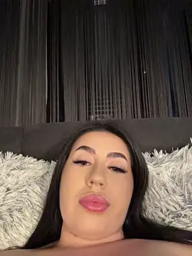 Chat +18 de Andrestarr ao vivo